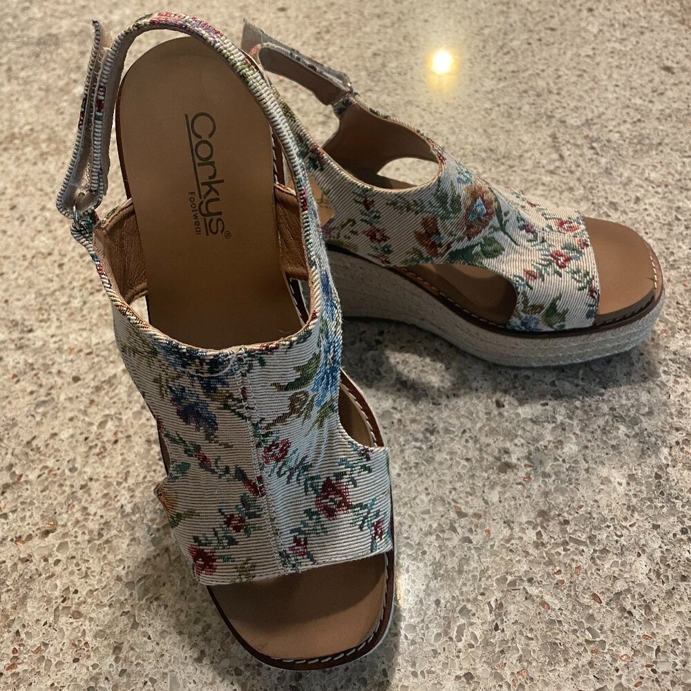 ❤️‍🔥LAST CHANCE ❤️‍🔥Corkys Womens Size 9 NIB